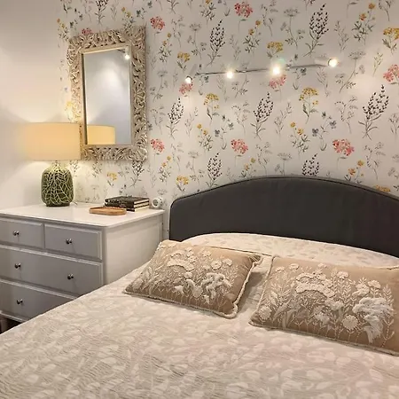 Centro. Bahia. Estaciones. * Santander