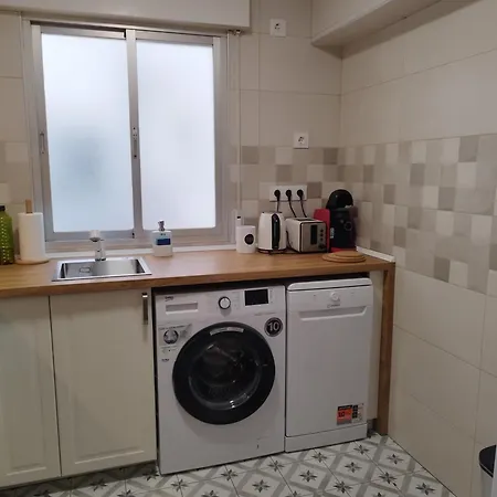 Centro. Bahia. Estaciones. 아파트 산탄데르